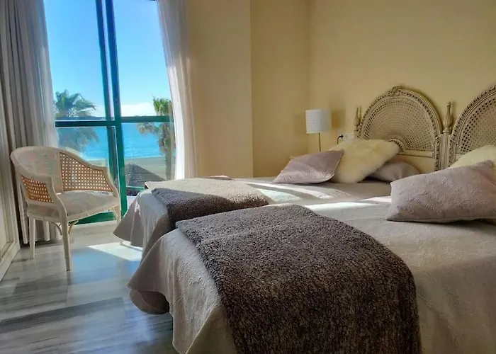 De Lujo En Primera Línea De Playa Apartamento *