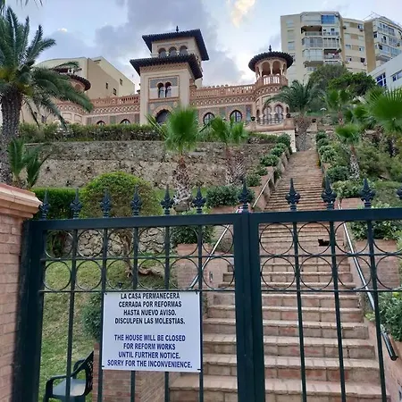 De Lujo En Primera Línea De Playa Apartamento